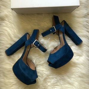 Steve Madden blue heeled sandals